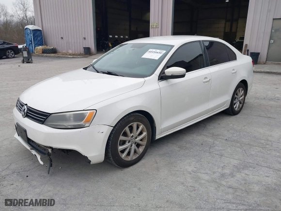 2013 Volkswagen Jetta Sedan SE w/Convenience/Sunroof with VIN 3VWDX7AJ9DM210772, listed as a IAAI auction lot 41151631 with 147,354 mi miles. Bid and sale history available at carsss.com. Image 17.