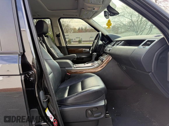 2013 Land Rover Range Rover Sport HSE with VIN SALSF2D45DA770185, listed as a Copart auction lot 54991615 with 104,969 mi miles and Clean Title. Bid and sale history available at carsss.com. Image 5.