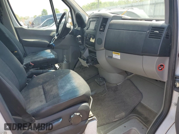 2014 Mercedes-Benz Sprinter with VIN WD3PE7DC3E5845300, listed as a Copart auction lot 54864625 with 315,431 mi miles and Clean Title. Bid and sale history available at DreamBid. Image 8.
