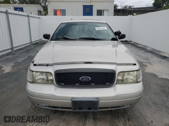 2010 Ford Police Interceptor z VIN 2FABP7BV1AX118041, wystawiony jako Copart lot #46353185 z przebiegiem 111 683 mil mil oraz Czysty tytuł • Clean title. Historia ofert i sprzedaży dostępna na DreamBid. Obrazek 5.