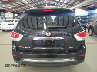2015 Nissan Pathfinder SV with VIN 5N1AR2MM0FC686885, listed as a Copart auction lot 55508405 with 204,274 mi miles and Clean Title. Bid and sale history available at carsss.com. Image 6.