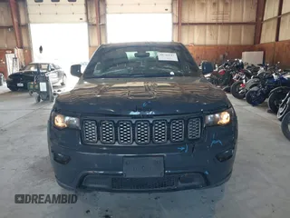 2017 Jeep Grand Cherokee Laredo with VIN 1C4RJFAG2HC786171, listed as a IAAI auction lot 40746519 with 166,136 mi miles. Bid and sale history available at carsss.com. Image 12.