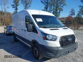 2023 Ford Transit Cargo с VIN 1FTBR1C82PKA54484, выставлен на аукционе IAAI как лот 40983625 с пробегом 57 151 миль миль и . История ставок и продаж доступна на DreamBid. Изображение 1.