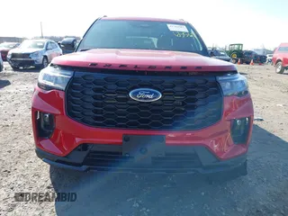 2025 Ford Explorer ST-Line with VIN 1FMUK8KH4SGB24923, listed as a IAAI auction lot 41763567 with 854 mi miles. Bid and sale history available at carsss.com. Image 12.