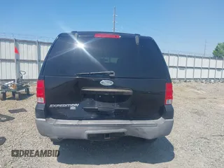 2003 Ford Expedition XLT Value z VIN 1FMPU16W63LA50775, wystawiony jako IAAI lot #42029150 z przebiegiem 296 065 mil mil oraz . Historia ofert i sprzedaży dostępna na DreamBid. Obrazek 16.