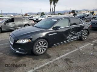 2017 Lincoln Continental Livery with VIN 1LN6L9UK6H5601554, listed as a Copart auction lot 84096914 with 151,765 mi miles and Salvage Title. Bid and sale history available at carsss.com. Image 1.