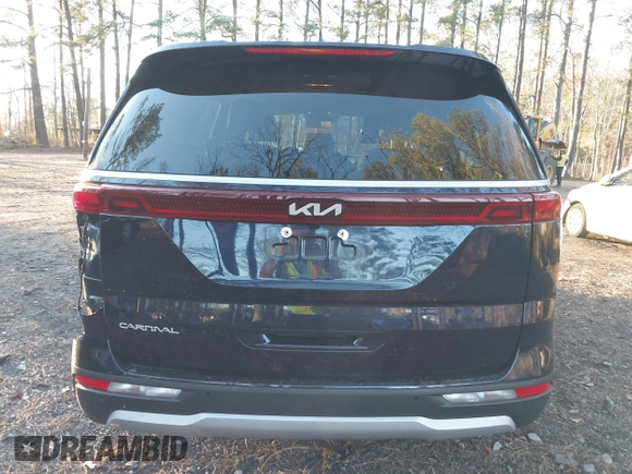 2024 Kia Carnival LX with VIN KNDNB4H39R6305903, listed as a IAAI auction lot 41221326 with 30,524 mi miles. Bid and sale history available at carsss.com. Image 17.
