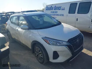 2021 Nissan Kicks SV with VIN 3N1CP5CV4ML493657, listed as a IAAI auction lot 41857883 with 258,207 mi miles. Bid and sale history available at carsss.com. Image 1.