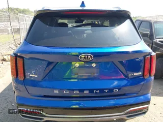 2021 Kia Sorento EX with VIN 5XYRHDLF9MG057885, listed as a IAAI auction lot 42409576 with 45,867 mi miles and . Bid and sale history available at DreamBid. Image 16.