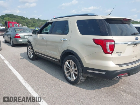 2018 Ford Explorer Limited z VIN 1FM5K7F82JGC70826, wystawiony jako IAAI lot #42387710 z przebiegiem 42 270 mil mil oraz . Historia ofert i sprzedaży dostępna na DreamBid. Obrazek 3.