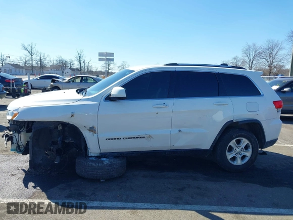 2017 Jeep Grand Cherokee Altitude z VIN 1C4RJFAG2HC684482, wystawiony jako IAAI lot #41681634 z przebiegiem 109 095 mil mil oraz . Historia ofert i sprzedaży dostępna na DreamBid. Obrazek 14.