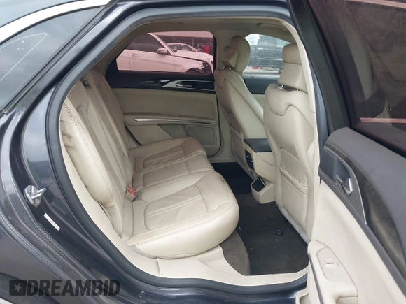 2014 Lincoln MKZ z VIN 3LN6L2G98ER830388, wystawiony jako IAAI lot #42104116 z przebiegiem 108 219 mil mil oraz . Historia ofert i sprzedaży dostępna na DreamBid. Obrazek 8.