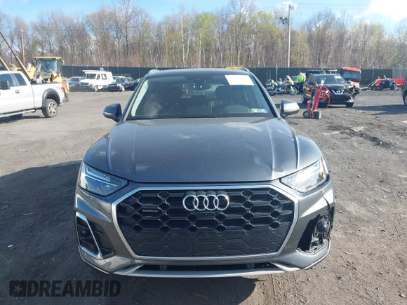 2023 Audi Q5 S line Premium Plus z VIN WA1EAAFY5P2133268, wystawiony jako IAAI lot #42043262 z przebiegiem 21 664 mil mil oraz . Historia ofert i sprzedaży dostępna na DreamBid. Obrazek 12.