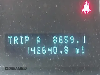 2010 Ford Escape Limited с VIN 1FMCU0EG8AKB81518, выставлен на аукционе IAAI как лот 41725893 с пробегом 142 640 миль миль и . История ставок и продаж доступна на DreamBid. Изображение 16.