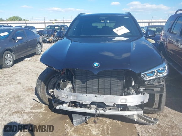 2021 BMW X5 M50i with VIN 5UXJU4C08M9G07925, listed as a IAAI auction lot 40439065 with 20,972 mi miles. Bid and sale history available at carsss.com. Image 13.