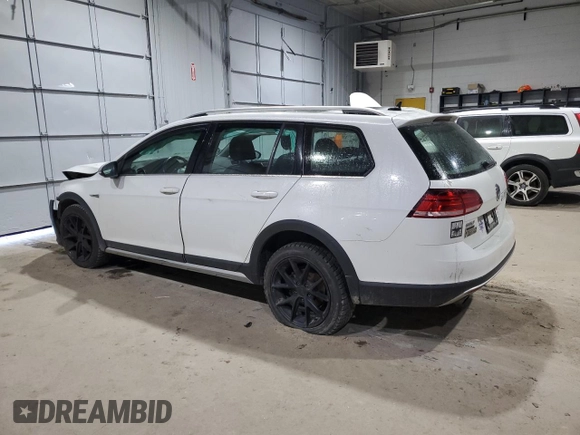 2019 Volkswagen Golf S с VIN 3VWH17AU1KM519565, выставлен на аукционе Copart как лот 82666284 с пробегом 114 029 миль миль и Списание • Salvage title. История ставок и продаж доступна на DreamBid. Изображение 2.