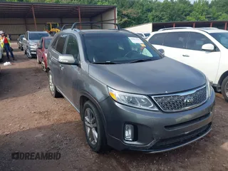 2014 Kia Sorento SX z VIN 5XYKWDA78EG487881, wystawiony jako IAAI lot #42467162 z przebiegiem 147 044 mil mil oraz . Historia ofert i sprzedaży dostępna na DreamBid. Obrazek 1.