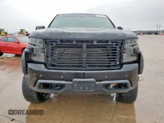2019 Chevrolet Silverado 1500 RST with VIN 3GCUYEEDXKG166804, listed as a Copart auction lot 57312135 with 49,624 mi miles and Salvage Title. Bid and sale history available at DreamBid. Image 5.