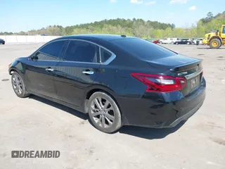 2018 Nissan Altima SV with VIN 1N4AL3AP7JC202705, listed as a IAAI auction lot 41883715 with 50,382 mi miles and . Bid and sale history available at carsss.com. Image 3.