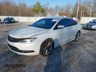 2015 Chrysler 200 S with VIN 1C3CCCBG5FN699500, listed as a IAAI auction lot 41544234 with 171,864 mi miles and . Bid and sale history available at carsss.com. Image 17.