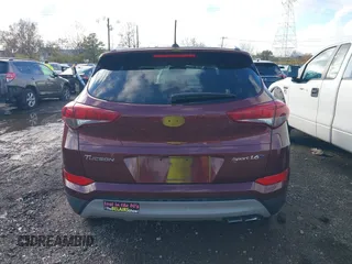 2017 Hyundai Tucson Value with VIN KM8J33A25HU530459, listed as a IAAI auction lot 40889753 with 62,223 mi miles. Bid and sale history available at carsss.com. Image 16.