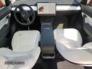 2021 Tesla Model Y Long Range z VIN 5YJYGDEE3MF189258, wystawiony jako Copart lot #54363615 z przebiegiem 56 315 mil mil oraz Szkoda całkowita • Salvage title. Historia ofert i sprzedaży dostępna na DreamBid. Obrazek 8.