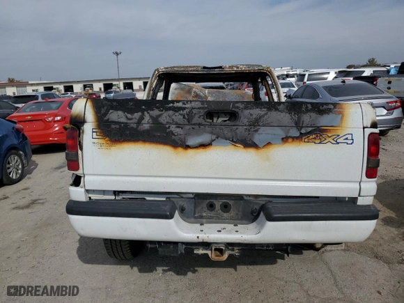 2000 Dodge Ram 1500 with VIN 1B7HF13Z8YJ159968, listed as a Copart auction lot 77462274 with 0 mi miles and Non Repairable. Bid and sale history available at carsss.com. Image 6.