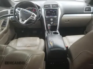 2013 Ford Explorer XLT z VIN 1FM5K7D80DGB60865, wystawiony jako Copart lot #54486825 z przebiegiem 226 839 mil mil oraz Szkoda całkowita • Salvage title. Historia ofert i sprzedaży dostępna na DreamBid. Obrazek 8.