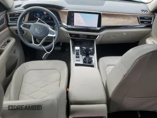 2024 Volkswagen Atlas SE z VIN 1V2HR2CA0RC607843, wystawiony jako Copart lot #53582965 z przebiegiem 10 417 mil mil oraz Szkoda całkowita • Salvage title. Historia ofert i sprzedaży dostępna na DreamBid. Obrazek 8.