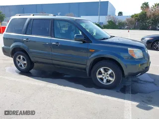 2006 Honda Pilot EX-L with RES with VIN 5FNYF28656B016419, listed as a IAAI auction lot 41620977 with 206,372 mi miles. Bid and sale history available at carsss.com. Image 1.