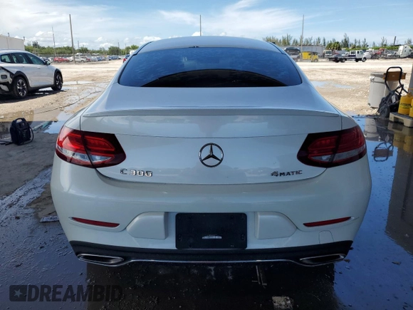 2017 Mercedes-Benz C 300 с VIN WDDWJ4KB5HF408991, выставлен на аукционе Copart как лот 60410545 с пробегом 71 829 миль миль и Списание • Salvage title. История ставок и продаж доступна на DreamBid. Изображение 6.