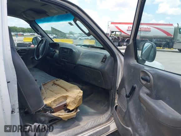 2003 Ford F-150 XL с VIN 1FTRX17253NA21787, выставлен на аукционе IAAI как лот 41963087 с пробегом 317 059 миль миль и . История ставок и продаж доступна на DreamBid. Изображение 5.