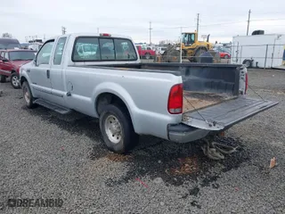 2000 Ford Super Duty F-250 XL with VIN 1FTNX20F7YEB15484, listed as a IAAI auction lot 41749294 with 188,261 mi miles. Bid and sale history available at carsss.com. Image 3.