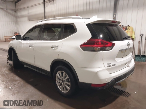 2019 Nissan Rogue SV z VIN KNMAT2MT5KP503352, wystawiony jako IAAI lot #41857095 z przebiegiem 91 250 mil mil oraz . Historia ofert i sprzedaży dostępna na DreamBid. Obrazek 3.