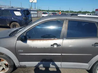 2003 Pontiac Vibe z VIN 5Y2SL62813Z404110, wystawiony jako IAAI lot #42300385 z przebiegiem 247 657 mil mil oraz . Historia ofert i sprzedaży dostępna na DreamBid. Obrazek 6.