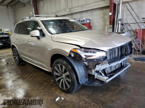 2023 Volvo XC90 Plus with VIN YV4062PN8P1984589, listed as a Copart auction lot 48710965 with 26,945 mi miles and Salvage Title. Bid and sale history available at carsss.com. Image 4.