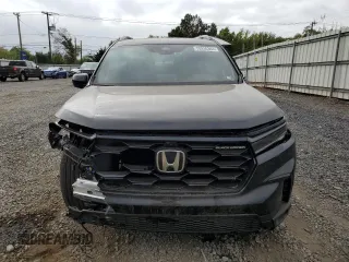 2025 Honda Pilot Black Edition with VIN 5FNYG1H92SB036901, listed as a Copart auction lot 75697454 with 5,994 mi miles and Salvage Title. Bid and sale history available at carsss.com. Image 5.