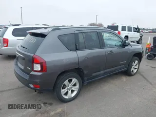 2016 Jeep Compass High Altitude z VIN 1C4NJDEB2GD685450, wystawiony jako IAAI lot #42017730 z przebiegiem 162 646 mil mil oraz . Historia ofert i sprzedaży dostępna na DreamBid. Obrazek 4.