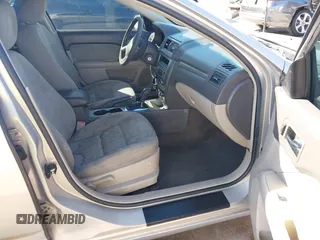 2010 Ford Fusion SE with VIN 3FAHP0HA7AR376956, listed as a IAAI auction lot 41162656 with 171,546 mi miles. Bid and sale history available at carsss.com. Image 5.