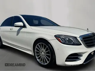 2019 Mercedes-Benz S 560 z VIN WDDUG8DB3KA439798, wystawiony jako Copart lot #61582835 z przebiegiem 94 427 mil mil oraz Czysty tytuł • Clean title. Historia ofert i sprzedaży dostępna na DreamBid. Obrazek 1.