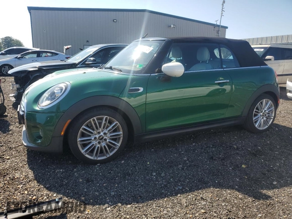 2020 MINI Convertible Cooper с VIN WMWWJ3C07L3M02795, выставлен на аукционе Copart как лот 61579105 с пробегом 66 807 миль миль и Списание • Salvage title. История ставок и продаж доступна на DreamBid. Изображение 1.