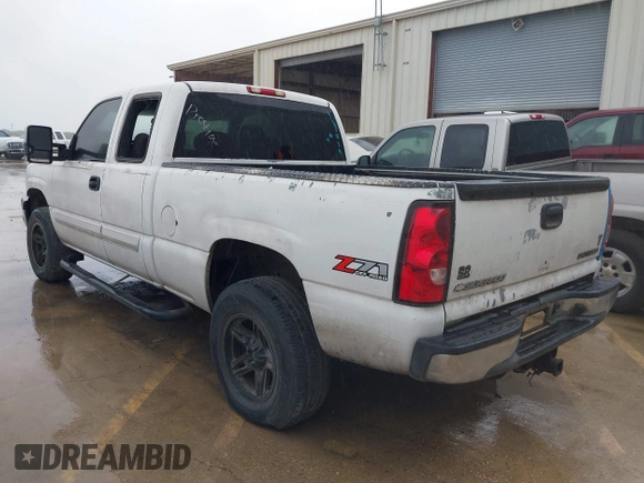 2003 Chevrolet Silverado 1500 LS with VIN 2GCEK19V831318624, listed as a IAAI auction lot 41772468 with 205,665 mi miles. Bid and sale history available at carsss.com. Image 3.