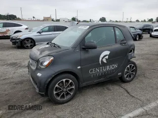 2016 Smart fortwo Passion with VIN WMEFJ5DA1GK062837, listed as a Copart auction lot 59629665 with 58,836 mi miles and Salvage title. Bid and sale history available at DreamBid. Image 1.