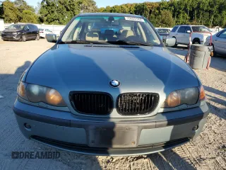 2005 BMW 3 Series 325xi with VIN WBAEU33425PR20542, listed as a Copart auction lot 75524144 with 232,229 mi miles and Clean Title. Bid and sale history available at carsss.com. Image 5.