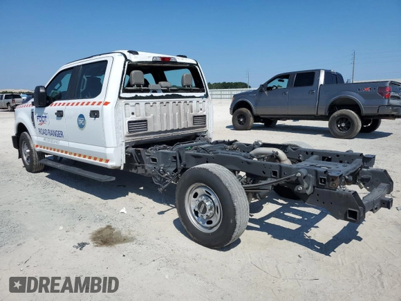 2021 Ford Super Duty F-250 SRW XL with VIN 1FD7W2A67MEC18050, listed as a Copart auction lot 72878244 with 580,056 mi miles and Non Repairable. Bid and sale history available at carsss.com. Image 2.