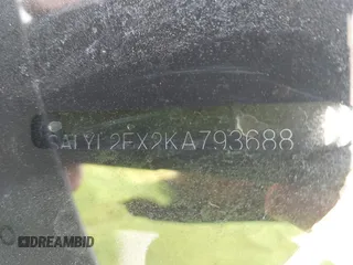 2019 Land Rover Range Rover Velar R-Dynamic SE z VIN SALYL2EX2KA793688, wystawiony jako IAAI lot #42321102 z przebiegiem 37 532 mil mil oraz . Historia ofert i sprzedaży dostępna na DreamBid. Obrazek 9.