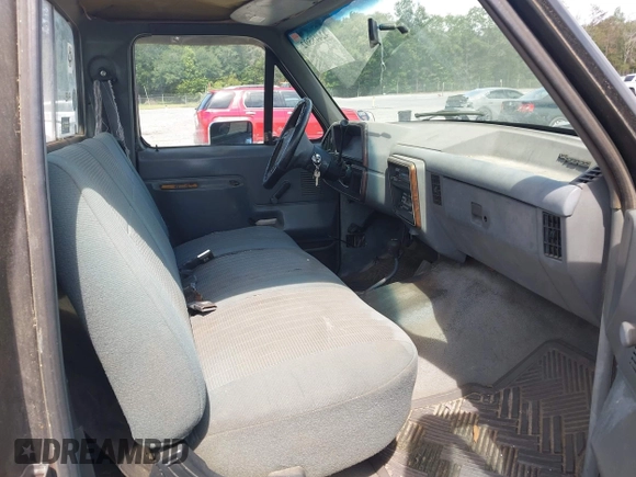 1989 Ford F-150 with VIN 2FTEF14N0KCA90438, listed as a IAAI auction lot 42448592 with 40,038 mi miles and . Bid and sale history available at DreamBid. Image 8.