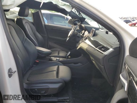 2022 BMW X2 sDrive28i z VIN WBXYH9C02N5U10663, wystawiony jako Copart lot #47361955 z przebiegiem 72 319 mil mil oraz Szkoda całkowita • Salvage title. Historia ofert i sprzedaży dostępna na DreamBid. Obrazek 5.