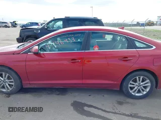 2015 Hyundai Sonata SE z VIN 5NPE24AFXFH189519, wystawiony jako IAAI lot #42146433 z przebiegiem 134 045 mil mil oraz . Historia ofert i sprzedaży dostępna na DreamBid. Obrazek 13.