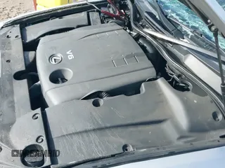 2011 Lexus IS 250 C z VIN JTHFF2C21B2516455, wystawiony jako IAAI lot #42501767 z przebiegiem 126 398 mil mil oraz . Historia ofert i sprzedaży dostępna na DreamBid. Obrazek 19.